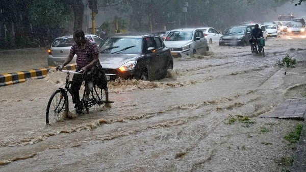 Flood Warning in Delhi (symbolic picture)