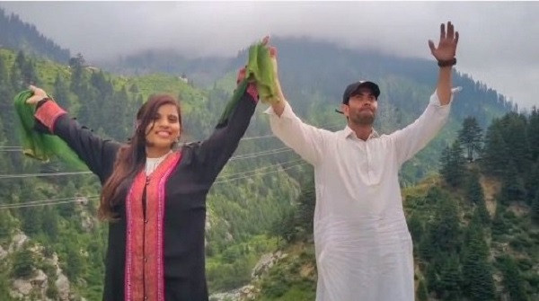India and  Pakistan Love (symbolic picture)