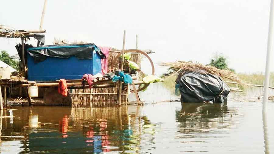 Malda River  flood (symbolic picture)