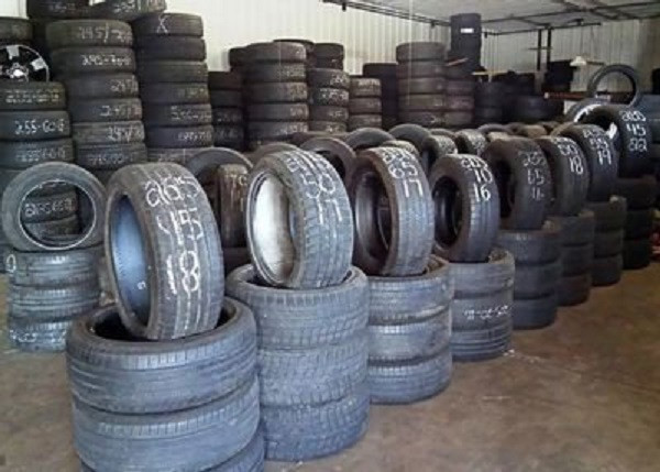 Tyre Shops  (symbolic picture)