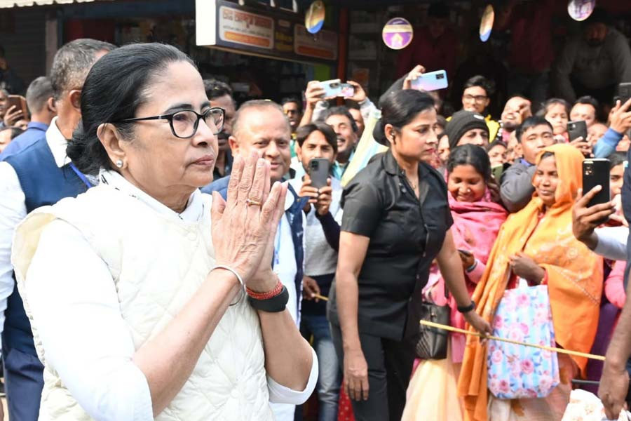 Chief Minister Mamata among the crowd at Balurghat