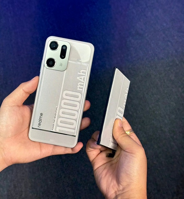 Realme smartphone India, long battery life smartphone,  semi-transparent back cover