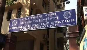fake branded goods Kolkata, counterfeit shoes and bags,Bhowbazar police action