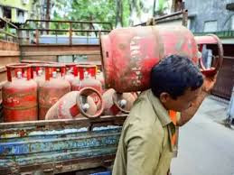 LPG shortage India, India hotel closures,