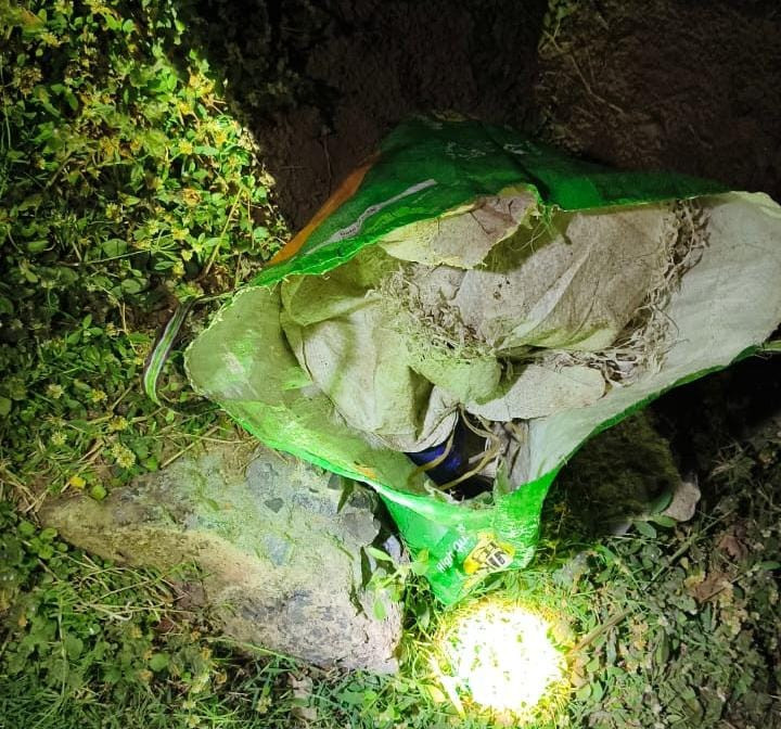 Farakka police bomb recovery