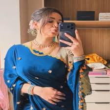 Sara Tendulkar Marathi saree fashion  look