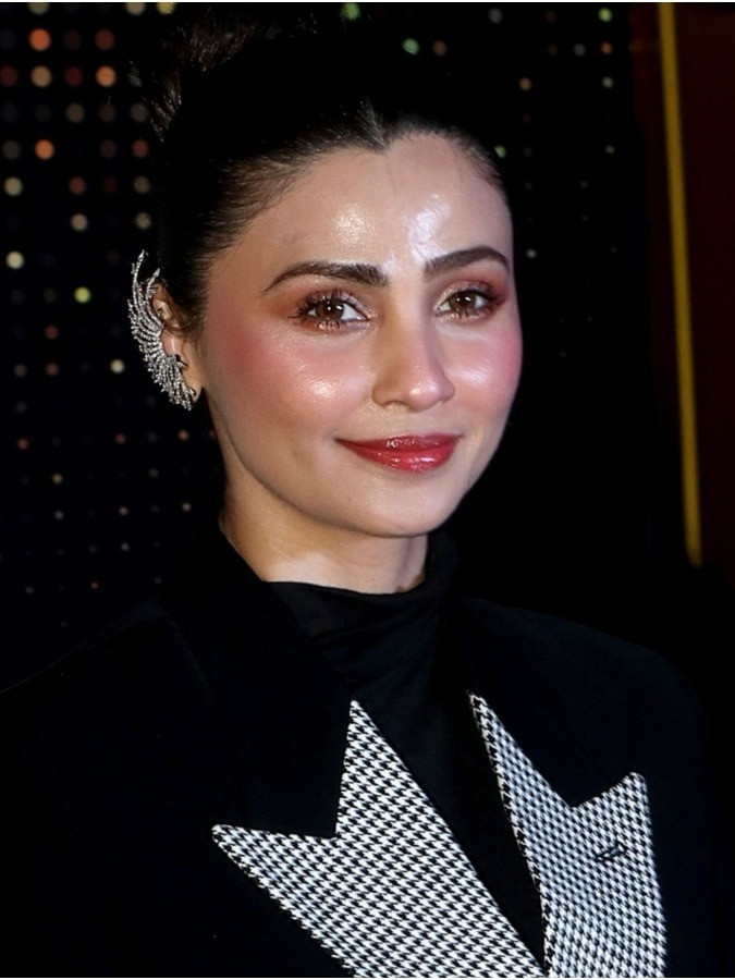 Daisy Shah intoxicated fans statement