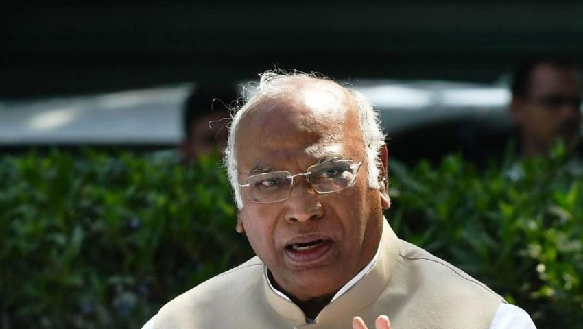 Congress President Mallikarjun Kharge has once again launched a sharp attack