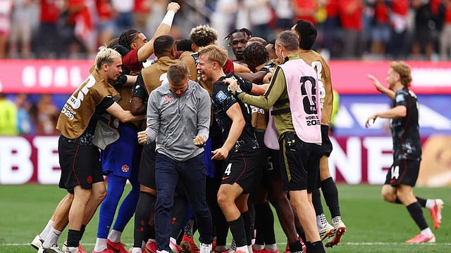 Canada beats South Africa to reach last 16
