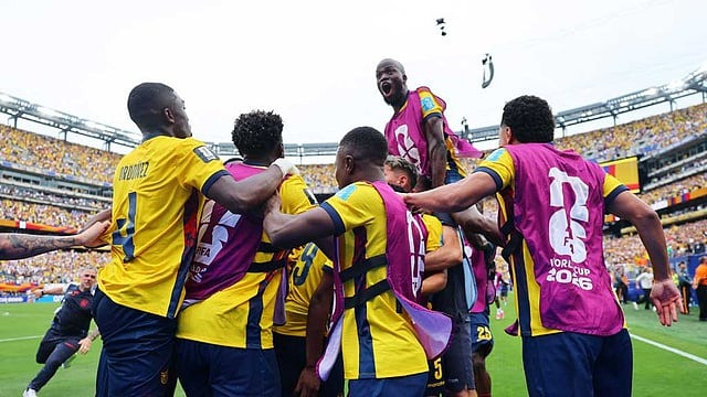 Ecuador beat Germany 2-1.