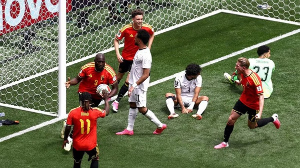 Hany's own goal; Egypt draws with Belgium.