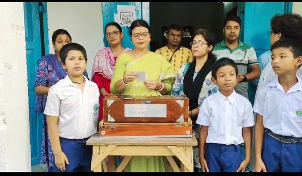 Classes begin in Bengal's government schools with 'Vande Mataram' song