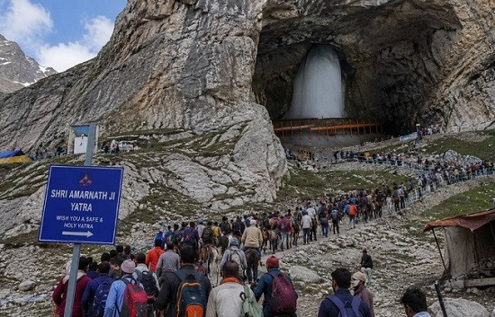 23rd batch of Amarnath pilgrims sets off for Baltal base camp.