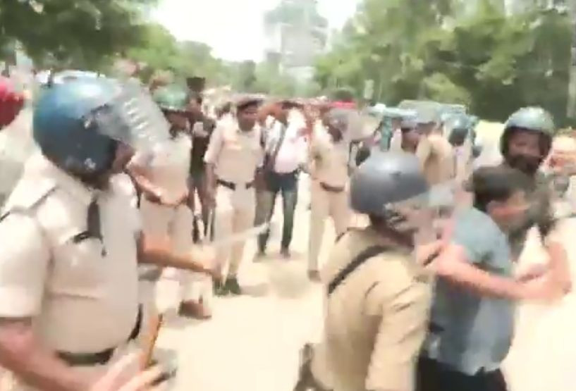 Chaos erupts in Patna over the NEET issue; clashes break out between police and protesters.