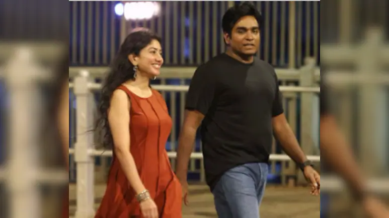 Sai Pallavi and Vijay Sethupathi shooting for Mani Ratnam film at Howrah Bridge