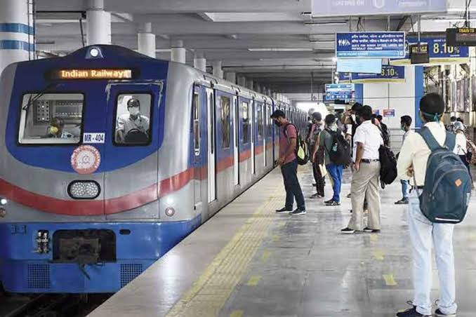 Kolkata Metro Timings Revised: Blue and Green Lines to Start at 6 AM