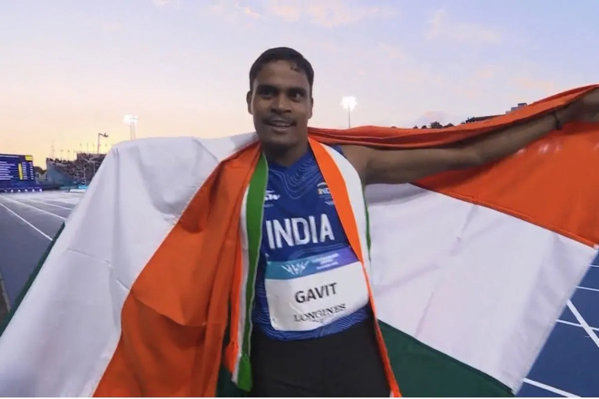 Dilip Mahadu Gavit celebrates after winning gold at the 2026 Commonwealth Games.