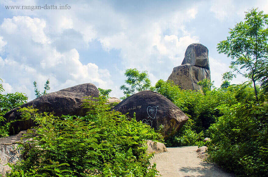 Mama-Bhagne Hills