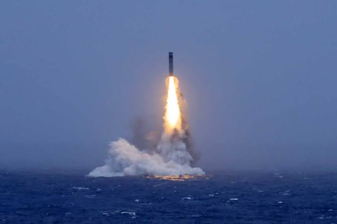 Beijing Conducts Strategic Submarine Missile Test in the Pacific