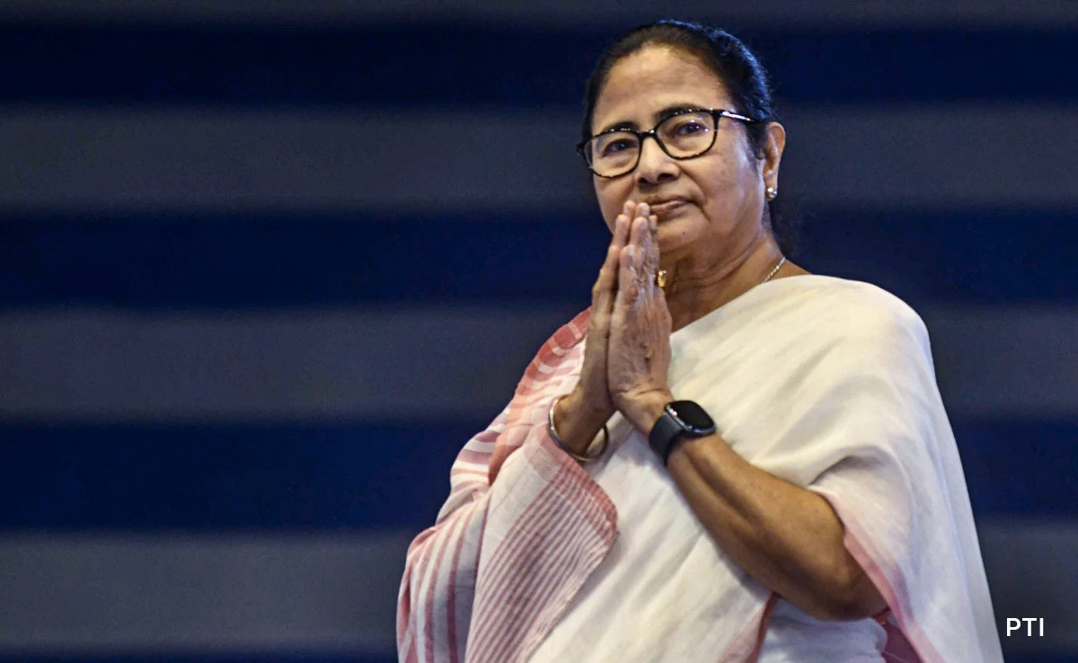 Mamata Banerjee Mid Meal