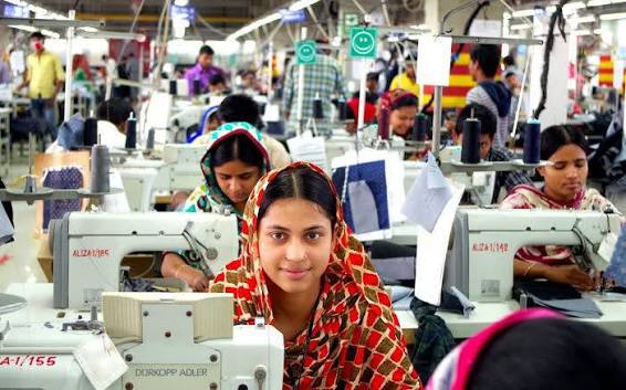 Bangladesh textile workers struggle with heat