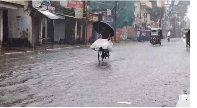 Many areas of Jalpaiguri are flooded due to continuous rains,