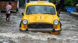 Intermittent rain; several areas of Kolkata waterlogged.