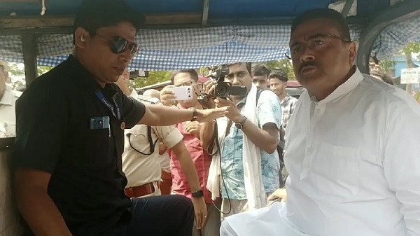 Chief Minister Suvendu Adhikari is heading to the polling station in a Toto.
