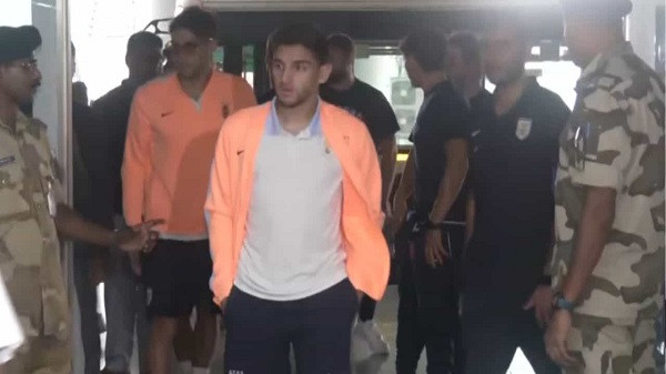 Those who purchased tickets for the Messi event will be able to watch the Uruguay match for free.